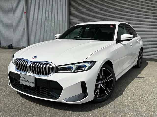 ３１８ｉ　Ｍスポーツ　弊社デモカー　認定中古車　純正ナビゲーションシステム　コンフォートアクセス　アクティブクルーズコントロール　電動シートメモリー付