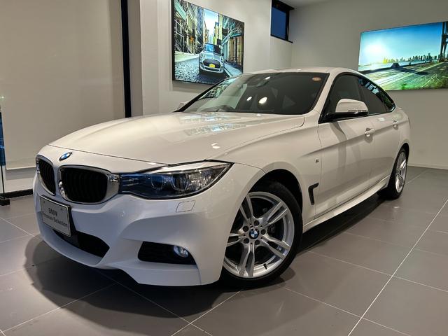 ＢＭＷ ３シリーズ ３２０ｉグランツーリスモ　Ｍスポーツ　アクティブクルーズコントロール　パドルシフト　コンフォートアクセス　オートトランク　電動シートメモリー付　純正ナビゲーションシステム　バックカメラ　リヤセンサー　ＥＴＣ２．０