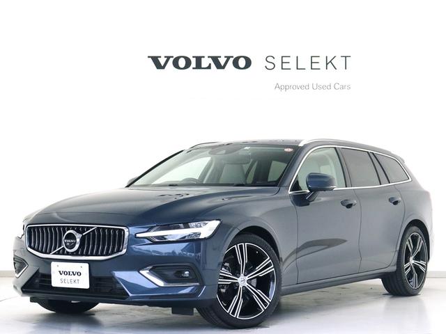 Ｖ６０ Ｂ５　インスクリプション　２０２２年モデル　４８Ｖ　クライメートＰＫＧ　１９インチダイヤモンドカットＡＷ　デニムブルーメタリック　前後シートヒーター　ステアリングホイールヒーター　ｈａｒｍａｎ／ｋａｒｄｏｎプレミアムサウンド（1枚目）