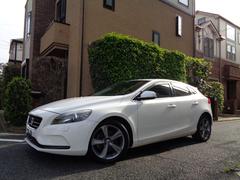 ボルボ　Ｖ４０　Ｔ４　ＳＥ　禁煙フル黒革ポールスター書換　６速デュアルＡＴティップ