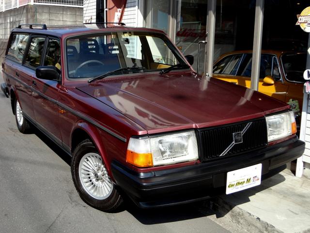 ２４０ワゴン ボルボ ２４０クラシックワゴン ９２年クラシック限定タン革シート クーラー改良後期型 ａｂｓ エアバック搭載モデル 限定クラシックウッドモール ベージュインテリア 純正コロナホイール 限定車 ノーマルスタイル 当店メンテナンス車 神奈川県
