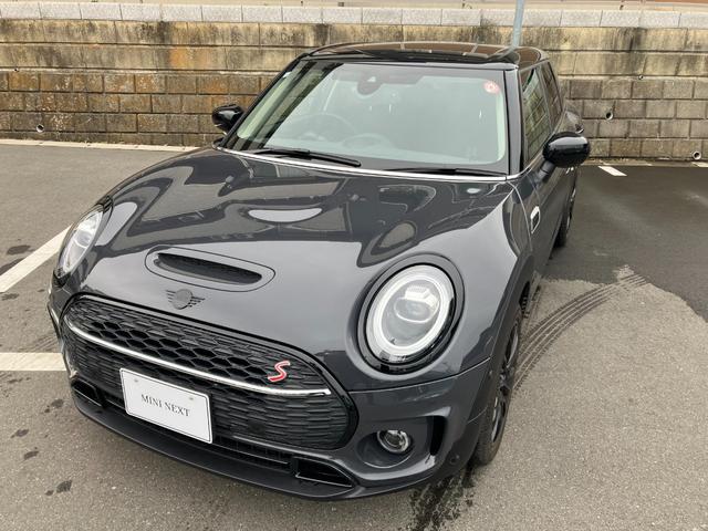 ＭＩＮＩ ＭＩＮＩ クーパーＳ　クラブマン　オール４　ＡＣＣ　衝突軽減ブレーキ　前車接近警告　ＨＤＤナビ　バックカメラ　禁煙車　スマートキー　パーキングアシスト　ＥＴＣ　ＬＥＤヘッドライト　ＭＴモード付ＡＴ　ドライブモード　認定中古車