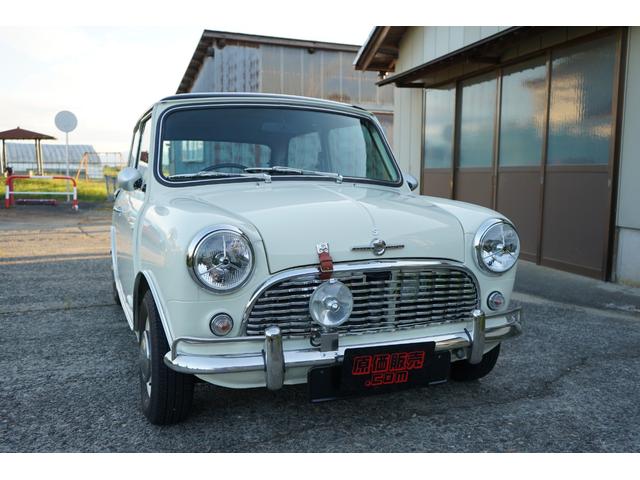 ＭＩＮＩ 　モーリス　クーパーＳ　ＭＫ－１　仕様　ＫＯＢＲＡシート　１０インチキット　エアコン付き（右側吹き出し口有り）　センターメーター　ドア＆フロントリップパネルＭＫ－１仕様（1枚目）