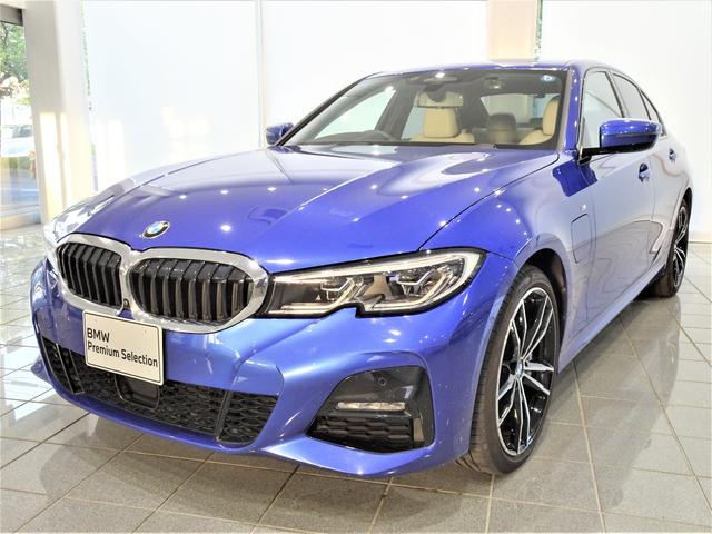 ３３０ｅ　Ｍスポーツエディションジョイ＋ハイラインＰ　１９インチＭライトアロイホイール　オイスターヴァーネスカレザー　ヘッドアップディスプレイ　アクティブクルーズコントロール　フロントサイドリヤカメラ　フロントシートヒーティング　ドライブレコーダー