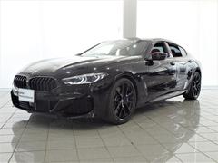 ＢＭＷ　８シリーズ　８４０ｉ　グランクーペ　Ｍスポーツ　２０インチＭライトアロイホイール