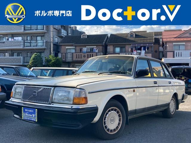 ボルボ ２４０ ＧＬ　ブラック本革シート　メッキモール　シートヒーター　鉄ホイール　カセットデッキ　パワステ　エアコン　保証付