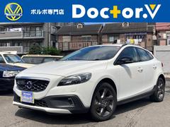 ボルボ　Ｖ４０　クロスカントリー　Ｔ５　ＡＷＤ　ブラック本革シート