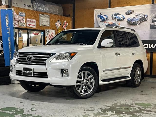 レクサス lx570ベースグレード 新車並行 ラグジュアリーpkg マークレビンソン リアエンター サンルーフ 日本ナビ 地デジの中古車 車体価格678万円 14 平成26 年式 走行2 6万キロ 車体色スターファイアーパール 埼玉県三郷市半田1063 2 株式会社オール レクサス lx570ベースグレード 新車並行 ラグジュアリーpkg マークレビンソン リアエンター サンルーフ 日本ナビ 地デジの中古車 車体価格678万円 14 平成26 年式 走行2 6万キロ 車体色スターファイアーパール 埼玉県三郷市半田1063 2 株式会社オール