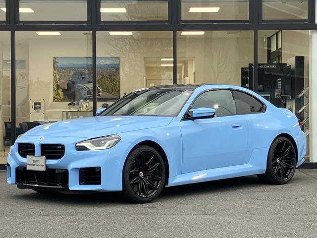 ＢＭＷ Ｍ２ 　ＭＴ車　ハイラインパッケージ　カーボンルーフ　カーボントリム　社外前後ドライブレコーダー　黒革電動シート　１９ＡＷ　ハーマンカードン　パーキングアシスト　前後センサー　シートヒーター　後退アシスト