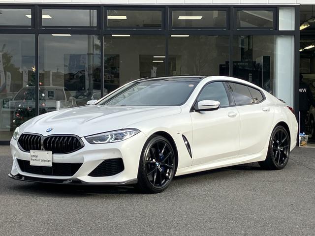 8シリーズ 840i グランクーペ Mスポーツ 【正規認定中古車】【全国正規ディーラー保証付/2年・走行距離無制限】弊社下取り ブラックレザースポーツシート パノラマサンルーフ ハーマンカードン シートヒーター ベンチレーション(1枚目)