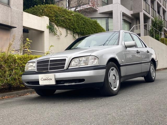 Ｃ２００　右Ｈ／ＥＴＣ／ＨＩＤ／電動格納ミラー／メンテナンス自社管理車両／