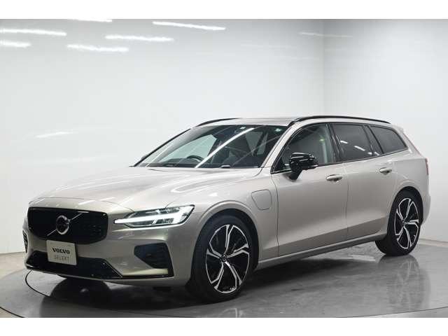Ｖ６０(ボルボ) リチャジアルティメットＴ６ＡＷＤプラグインハイブリド　４ＷＤ　認定中古車　ワンオーナー　サンルーフ　ｈａｒｍａｎ／ｋａｒｄｏｎ　Ｇｏｏｇｌｅナビ　白革シート　リラクゼーション機能　ベンチレーション機能　電子制御ＡＷＤシステム　オレフォスシフト　ドラレコ 中古車画像