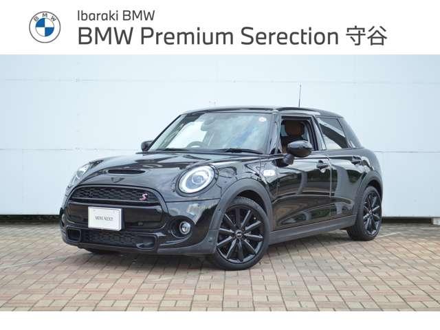 クーパーＳＤ　正規認定中古車　１オーナー　キーレス　純正ＨＤＤナビ　バックカメラ　ＬＥＤライト　ソナーセンサー　ヘッドアップディスプレイ　エキサイトメントパッケージ　ＡＣＣ　ブラックエンブレム　ブラックドアハンドル