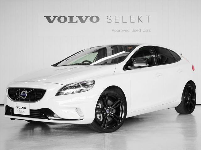 ボルボ Ｖ４０ Ｒデザイン　カーボン　エディション　２０１６年モデル　限定８８台　カーボンルーフ　ポールスターソフトウェア　１９インチＡＷ　スポーツシート　スポーツサス　ＨＤＤナビ　地デジＴＶ　ＤＶＤプレイヤー　ミュージックサーバー　パワーシート