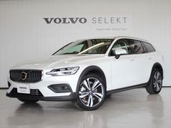 ボルボ　Ｖ６０　クロスカントリー　アルティメット　Ｂ５　ＡＷＤ