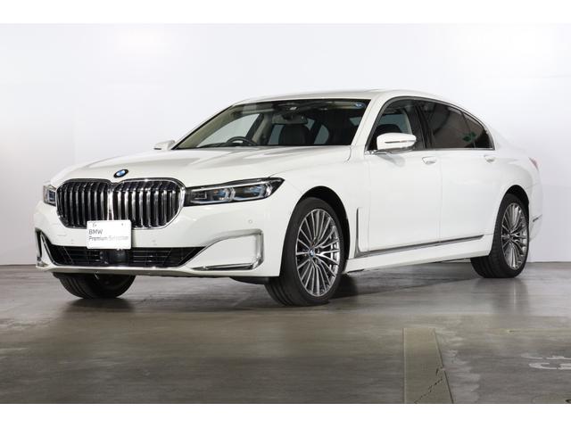 ７４０ｉＬ　ＢＭＷ認定中古車　２０１９年モデル　ＥＸＣＥＬＬＥＮＣＥ（エクセレンス）デザイン・ピュアホワイト　ブラックレザーシート　アッシュグレー・インテリアトリム　２０インチ・アロイホイール　スマートキー