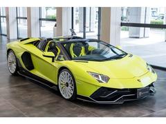 ランボルギーニ　アヴェンタドール　　ロードスターＬＰ７８０−４　ウルティメ　４ＷＤ