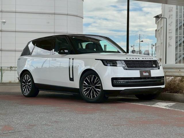 ７人乗り　２列目エンター　電動サイドステップ　白／黒レザー