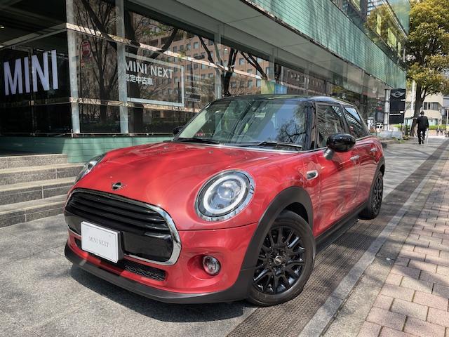 ＭＩＮＩ ＭＩＮＩ クーパー　５ドア　特別限定車ローズウッドエディション　専用特別色