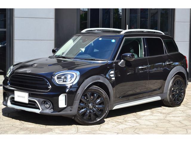 ＭＩＮＩ ＭＩＮＩ クーパーＤ　クロスオーバー　認定中古車　ワンオーナー　オール４エクステリア　デジタルメーター　ヘッドアップディスプレイ　タッチ式ＨＤＤナビ　ＬＥＤライト　バックカメラ　ＳＯＳコール　ＡＣＣ　Ｄモード　Ｄアシスト　１８インチＡＷ