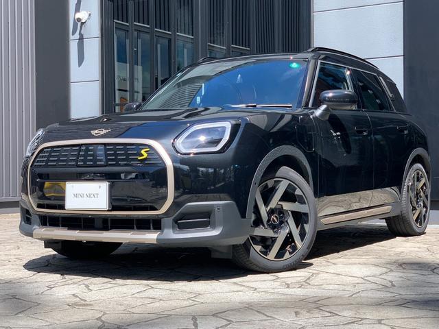 ＭＩＮＩ　カントリーマン　ＳＥ－ＡＬＬ４　元デモカー パノラマサンルーフ　ＦＶトリム　Ｍ－Ｐｋｇ　ＡＣＣ　ＳＯＳ　１９ＡＷ