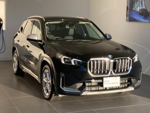 ＢＭＷ ｉＸ１ ｘＤｒｉｖｅ　３０　ｘライン　ブラックセンサテックレザー