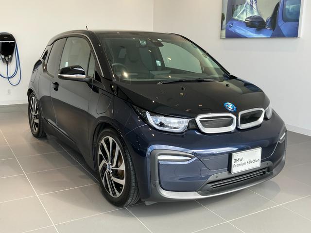 ＢＭＷ ｉ３ レンジ・エクステンダー装備車　スイート　ワイヤレスチャージ　シートヒーター　ダークトリュフレザー　バックカメラ　パークディスタンスコントロール