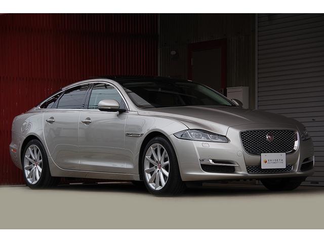 ＸＪ(ジャガー) ＸＪ　プレミアムラグジュアリー　ワンオーナー　サンルーフ　ＬＥＤヘッドライト　Ｍｅｒｉｄｉａｎデジタルサウンド　純正１９インチＡＷ 中古車画像