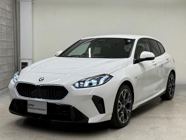 1シリーズ(BMW) 120d ハイラインパッケージ 元デモレンタ ハイラインPKG テクノロジーPKG Harman/Kardon ヘッドアップディスプレイ ARビュー アイコニックグロー アクティブクルーズ サラウンドビュー ドライブアシストプロ 中古車画像