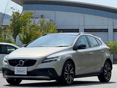 ボルボ　Ｖ４０　クロスカントリー　Ｔ５　ＡＷＤ　サマム