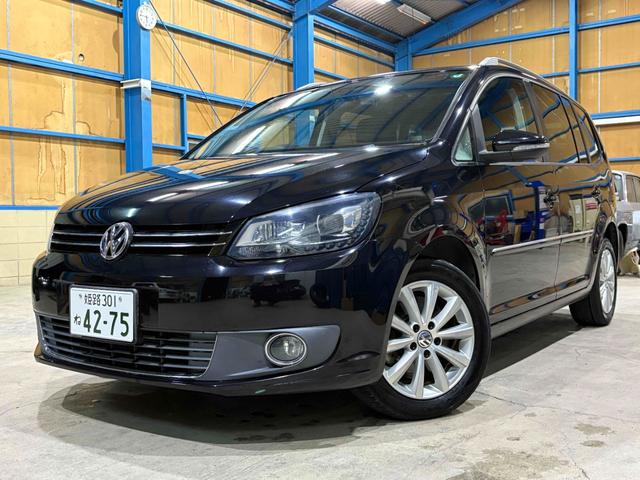 ゴルフトゥーラン(フォルクスワーゲン) ＴＳＩ　ハイライン　／アルパイン８インチナビ／バックカメラ／ＥＴＣ 中古車画像