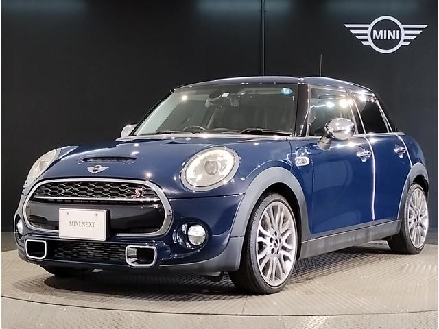 ＭＩＮＩ ＭＩＮＩ ジャーミン　クーパーＳ　・１オーナー・日本限定１８０台・レザーシート－・シートヒーター・純正１８インチＡＷ・レザーステアリング・バックカメラ・パドルシフト・オートライト・純正ＨＤＤナビ・ミラーＥＴＣ・ＬＥＤヘッドライト・