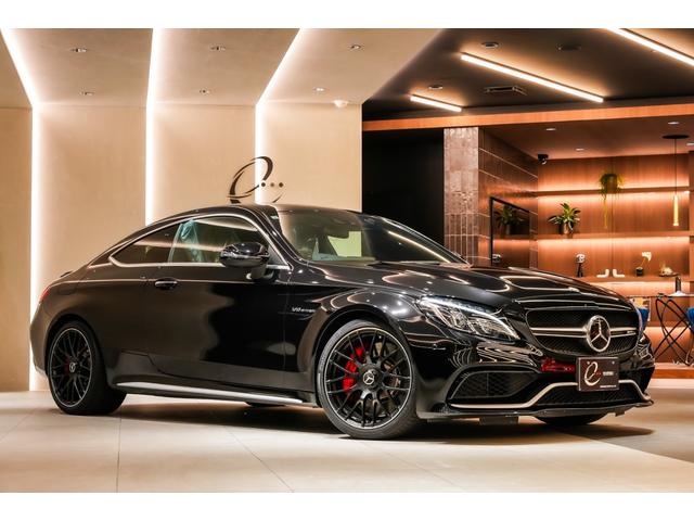 Ｃ６３　Ｓクーペ　パノラミックスライディングルーフ　赤黒レザー　Ｂｕｒｍｅｓｔｅｒサラウンド　レーダーセーフティーＰＫＧ　ＡＭＧスタイリングＰＫＧ　８．４インチワイドディスプレイ