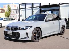 ３シリーズ ３２０ｉ　Ｍスポーツ　ハイラインパッケージ　ブルックリングレー／オートハイビーム／スマートキー／ＡＣＣ／パワーシート／ナビ／レーンアシスト／被害軽減ブレーキ／ＬＥＤ／Ｂｌｕｅｔｏｏｔｈ／ＥＴＣ／シートヒーター／前後センサー／アラウンドカメラ
