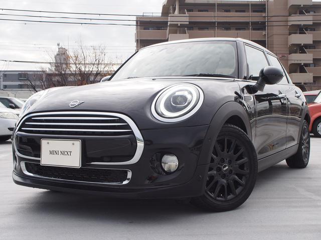 mini miniクーパー 5ドア 1オーナー レザレット fシートヒーター ペッパー クルーズコントロール衝突被害軽減ブレーキ リアカメラ ナビ etc ドラレコの中古車 車体価格308万円 19 令和1 年式 走行3 3万キロ 車体色ミッドナイトブラック ブラック 兵庫県 mini miniクーパー 5ドア 1オーナー レザレット fシートヒーター ペッパー クルーズコントロール衝突被害軽減ブレーキ リアカメラ ナビ etc ドラレコの中古車 車体価格308万円 19 令和1 年式 走行3 3万キロ 車体色ミッドナイトブラック ブラック 兵庫県