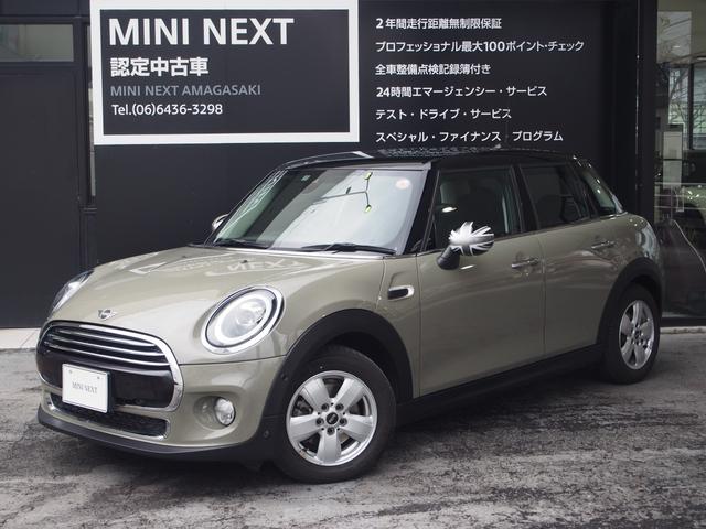 ＭＩＮＩ ＭＩＮＩ クーパーＤ　ワンオーナー　クリーンディーゼル　衝突被害軽減ブレーキ　ナビ　ＥＴＣ　前後障害物センサー　バックカメラ　ＬＥＤヘッドランプ　フォグランプ　ユニオンジャックテールレンズ　ＭＩＮＩＮＥＸＴ１年保証