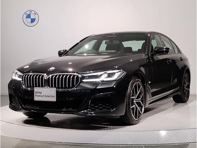 ＢＭＷ ５シリーズ ５２３ｄ　ｘＤｒｉｖｅ　Ｍスポーツ　ブラックレザーシート　アクティブクルーズコントロール　ヘッドアップディスプレイ　電動シート　電動トランク　シートヒーター　純正ＨＤＤナビ　１９インチアロイホイール　　パドルシフト　ＥＴＣ