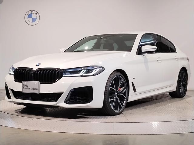 ＢＭＷ ５シリーズ Ｍ５５０ｉ　ｘＤｒｉｖｅ　イノベーションパッケージ　２０インチＡＷ