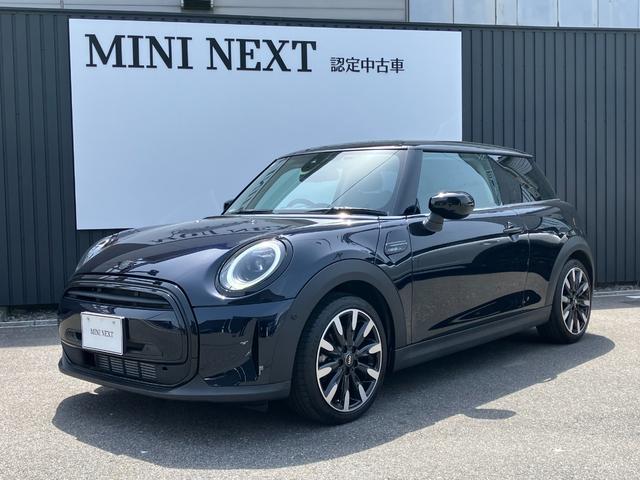 ＭＩＮＩ(ミニ) クーパー　カムデン・エディション　弊社１オーナー　禁煙車　衝突軽減ブレーキ　アクティブクルーズコントロール　アップルカープレイ 中古車画像