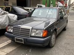 メルセデス・ベンツ　ミディアムクラス　３００Ｅ