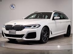 ＢＭＷ　５シリーズ　５３０ｉツーリング　Ｍスポーツ　ナッパブラックレザーシート　シートヒーター