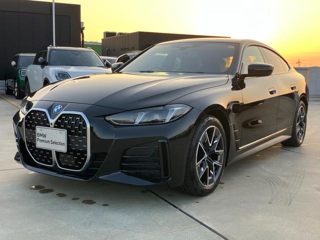 ４シリーズ(BMW) ４２０ｄ　ｘＤｒｉｖｅグランクーペ　Ｍスポーツ　デモレンタ　ＡＣＣ　全周囲カメラ　ＨＤＤナビ　電動リアゲート　衝突軽減ブレーキ　ステアリングサポート　シートヒーター　電動シート　コンフォートアクセス　ＢＴ／ＵＳＢ接続 中古車画像
