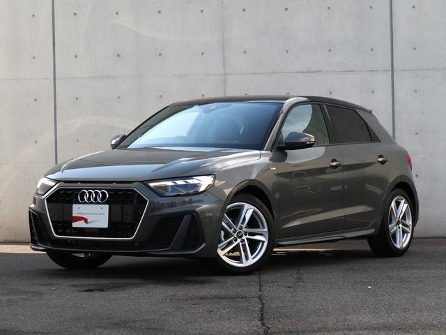 Ａ１スポーツバック(アウディ) ２５ＴＦＳＩ　Ｓライン　ナビゲーションパッケージ　コンビニエンスアシスタンスパッケージ　Ｓラインインテリアプラスパッケージ　コントラストルーフ　アダプティブクルーズコントロール　レーンアシスト 中古車画像