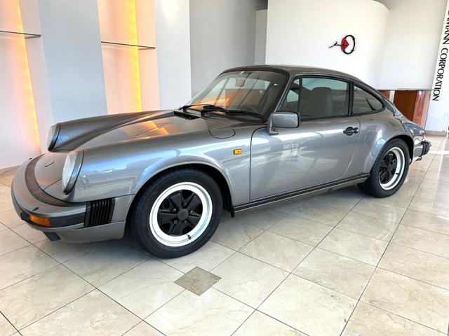 ポルシェ ９１１ ９１１カレラ　ワンオーナー　正規ディーラー車　記録簿