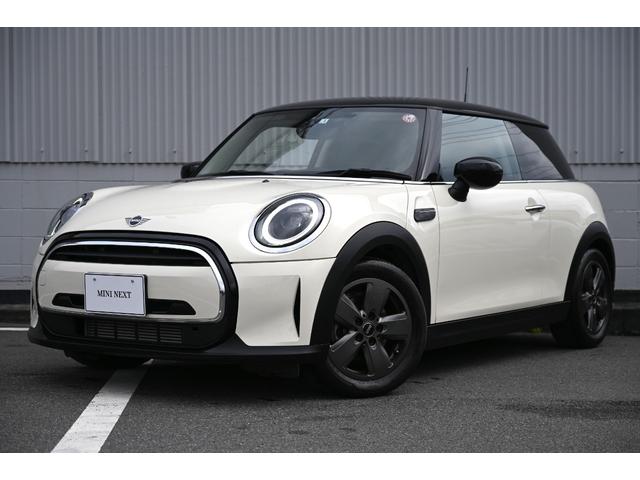 ＭＩＮＩ(ミニ) クーパーＤ　クラシック・トリム　１６ＡＷ　Ｄメーター　Ｄアシスト　Ｂカメラ　Ｓキー 中古車画像