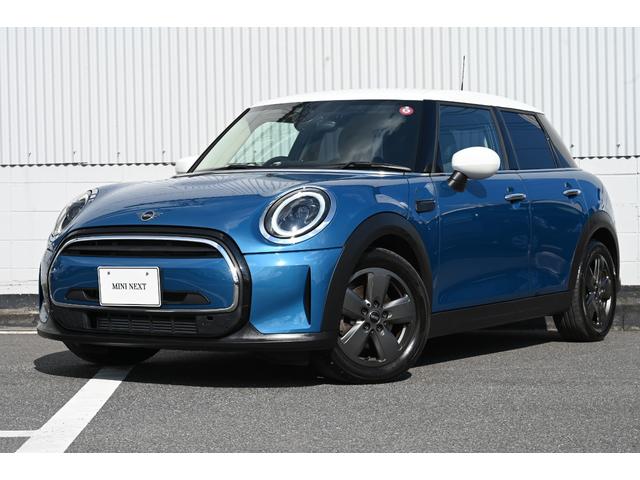 ＭＩＮＩ ＭＩＮＩ クーパー　ＡｐｐｌｅＣａｒＰｌａｙ　Aftermarketナビ　電動パーキング