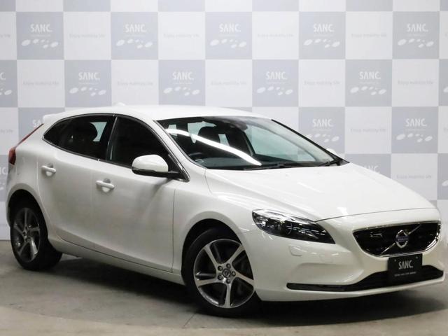 ボルボ Ｖ４０ Ｄ４　ＳＥ　禁煙　純正ナビ　バックカメラ　クリーンディーゼル　アイシン製８速ＡＴ　インテリセーフ１０　衝突被害軽減ブレーキ　アダプティブクルーズコントロール　ＢＬＩＳ　レーンキープ　ナビゲーション・パッケージ