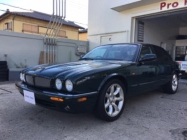 ＸＪＲ　４．０スーパーチャージドＶ８　本革シート　キーレス