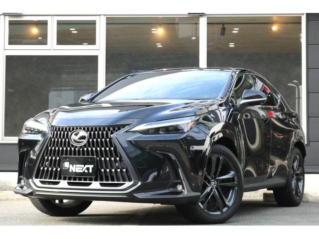 ＮＸ(レクサス) ＮＸ２５０　バージョンＬ　ワンオーナー　１４インチＤＡ　赤革シート　３眼ＬＥＤヘッド　パノラミックビュー　マークレビンソン　クルコン　パドルシフト　ＢＳＭ　ハンドルヒーター　シートヒーター　メモリ付きパワーシート 中古車画像