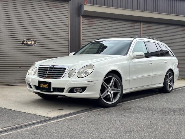 Ｅ３００　ステーションワゴン　・レザーシート　・ガラスサンフルーフ　・後期モデル　・ＡＭＧ１８インチアルミホイール　・パイオニアナビゲーション　・ＥＴＣ